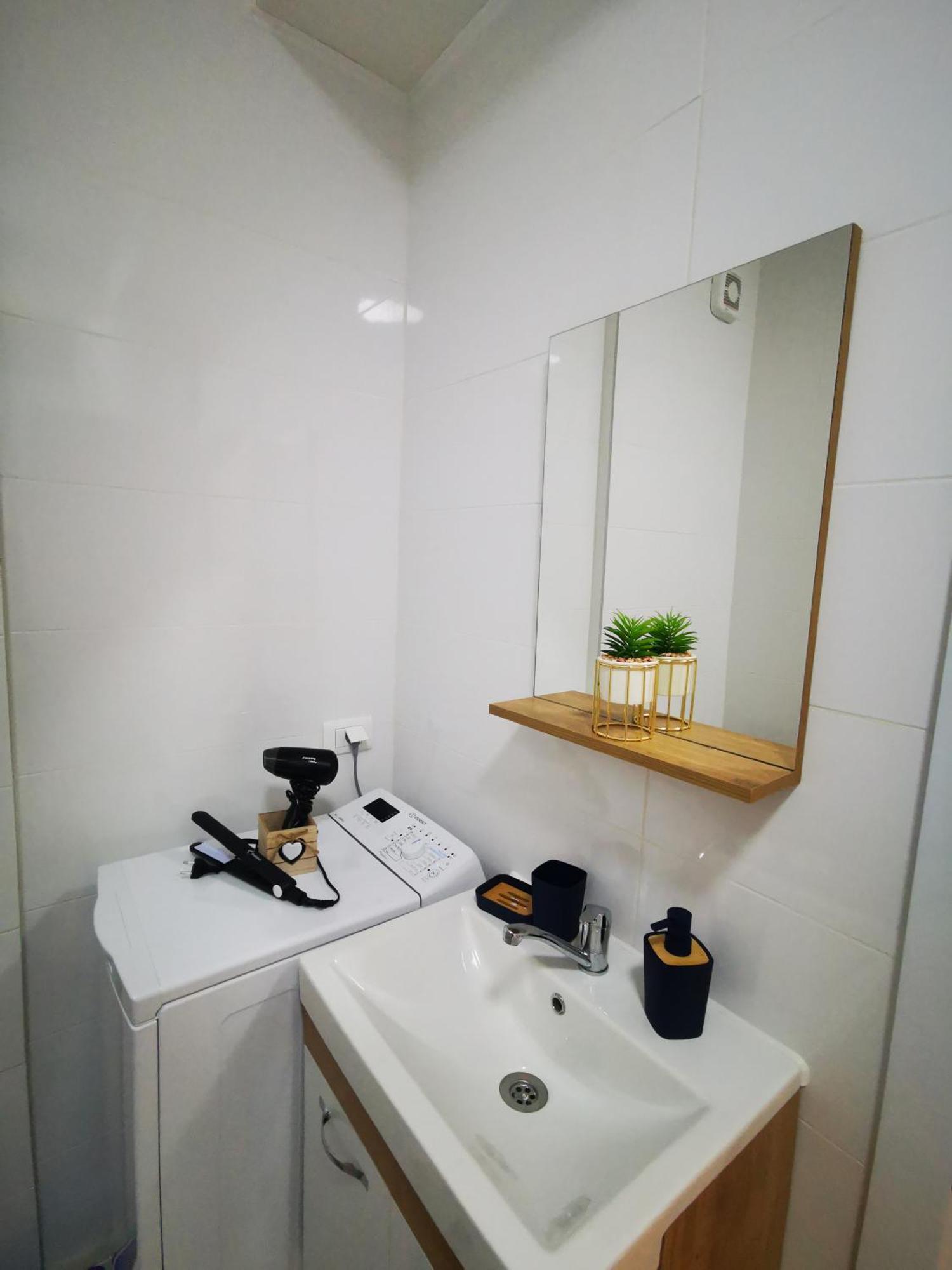 New Apartment In Skopje Center - Free Private Parking Buitenkant foto